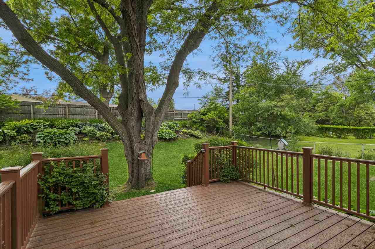 225 Linden Ct