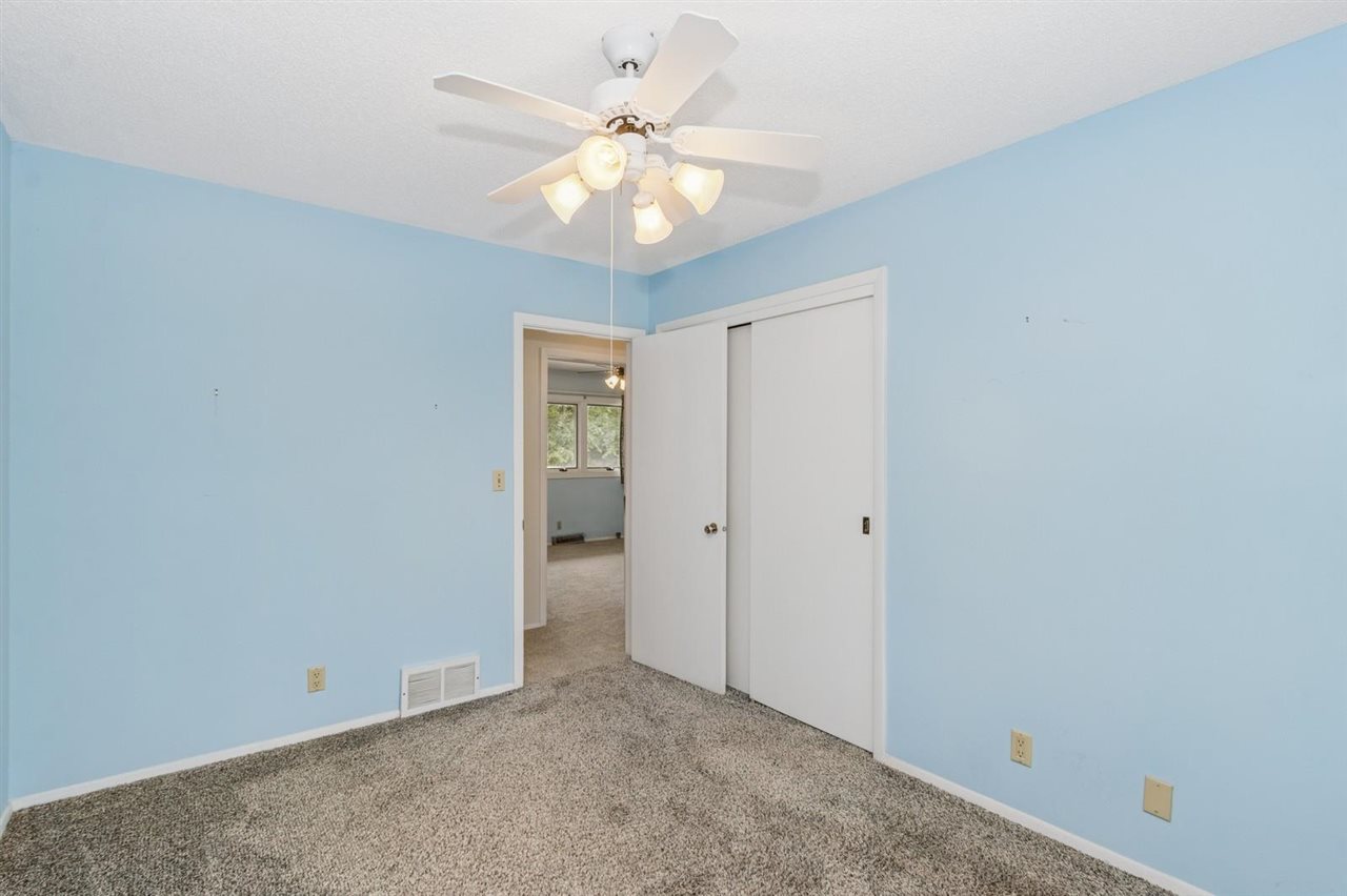 225 Linden Ct