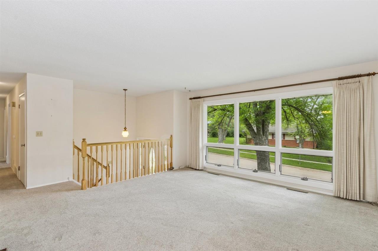 225 Linden Ct