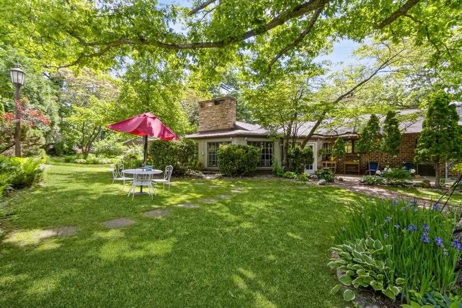 9 Penn Cir