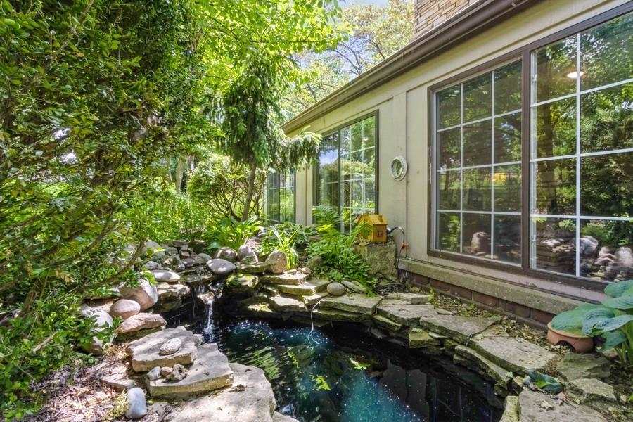 9 Penn Cir