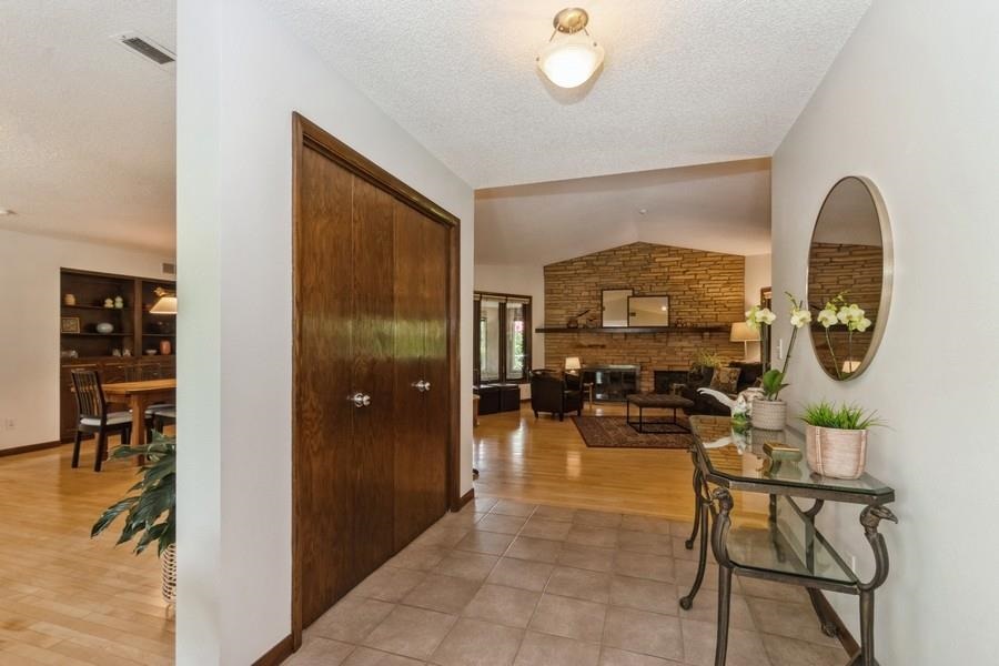 9 Penn Cir