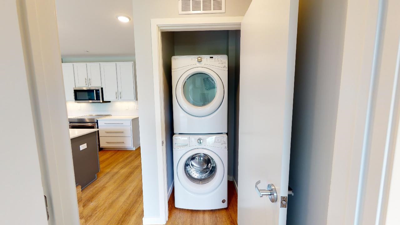 1 University Way Unit: 407