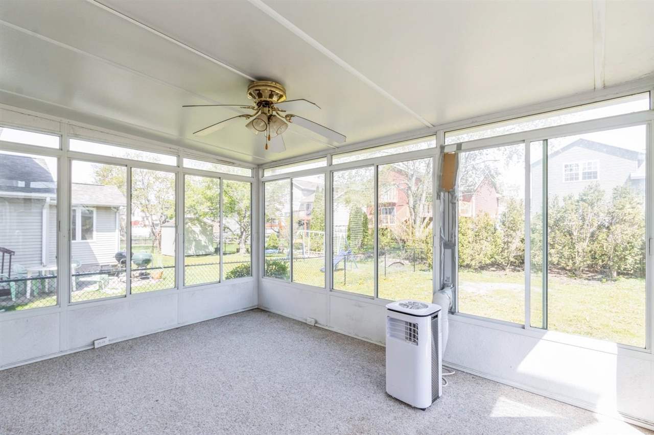 1614 Dickenson Ln