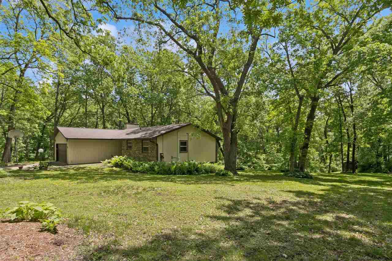 6 Woodland Dr NE