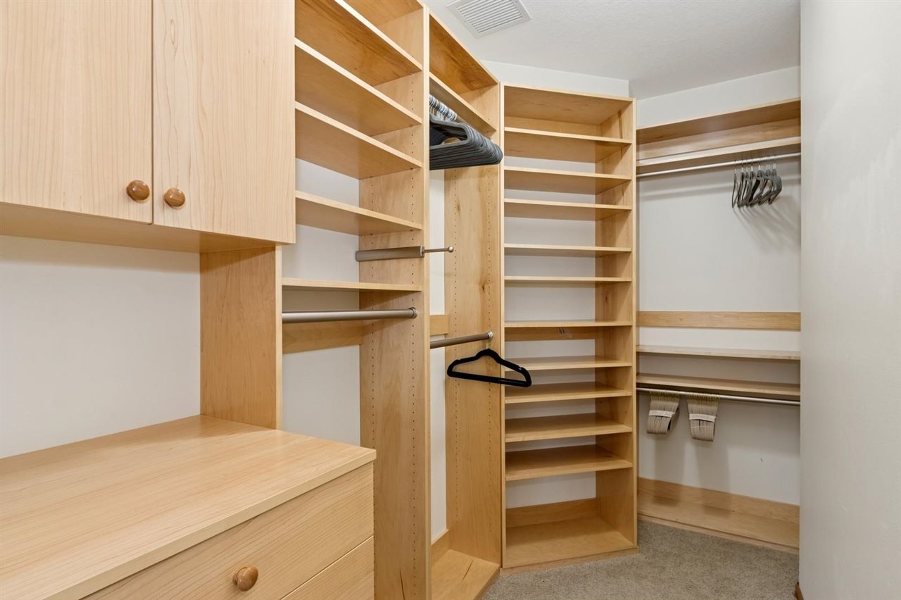 931 Tamarack Trl