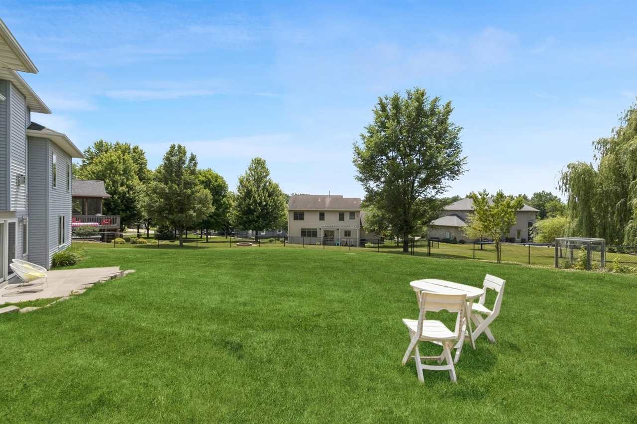 931 Tamarack Trl