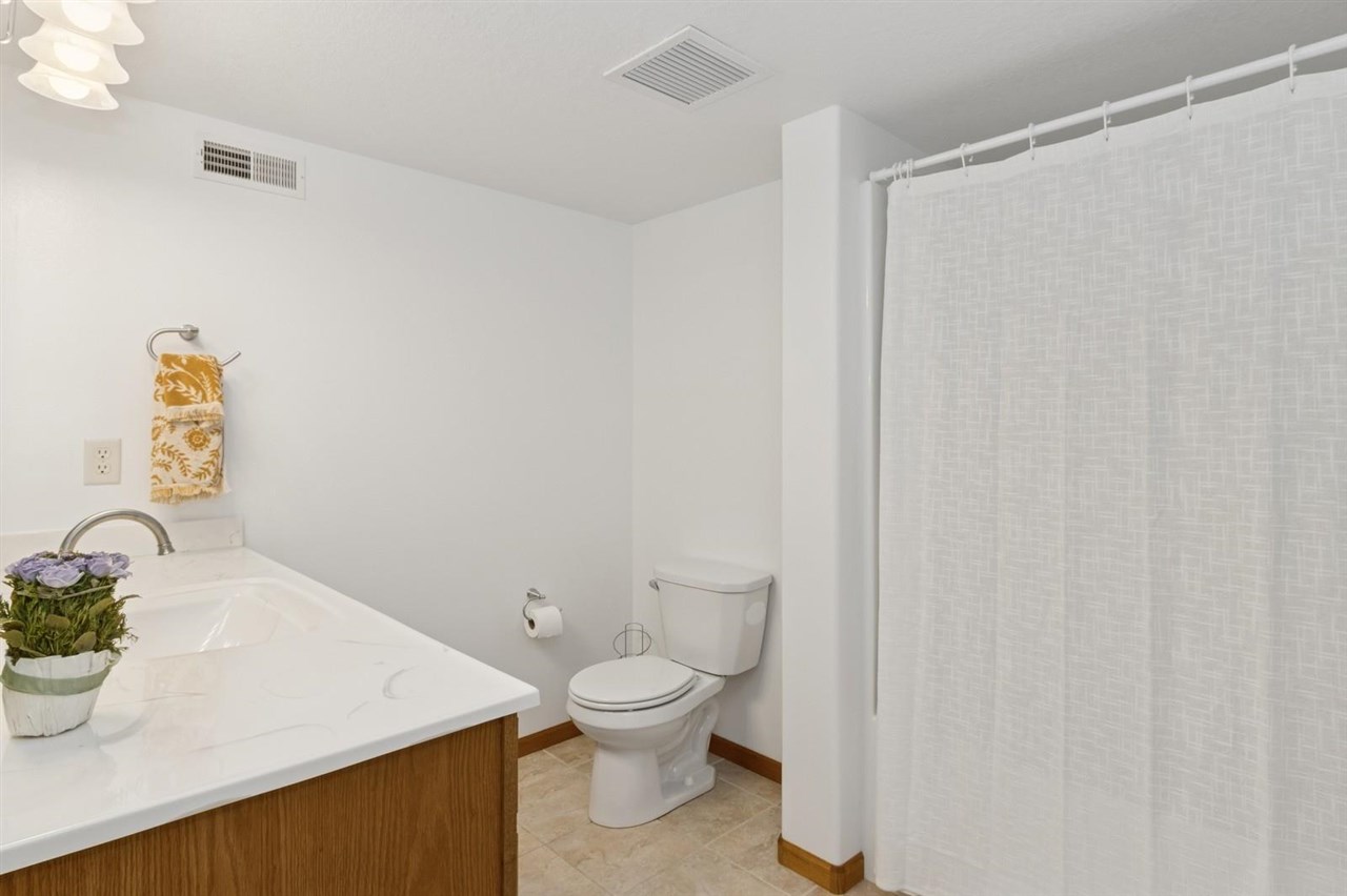 931 Tamarack Trl