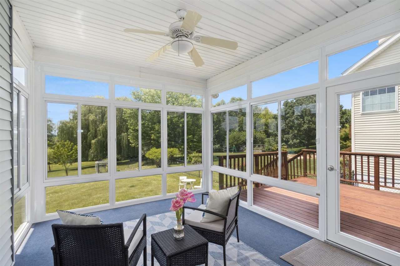 931 Tamarack Trl