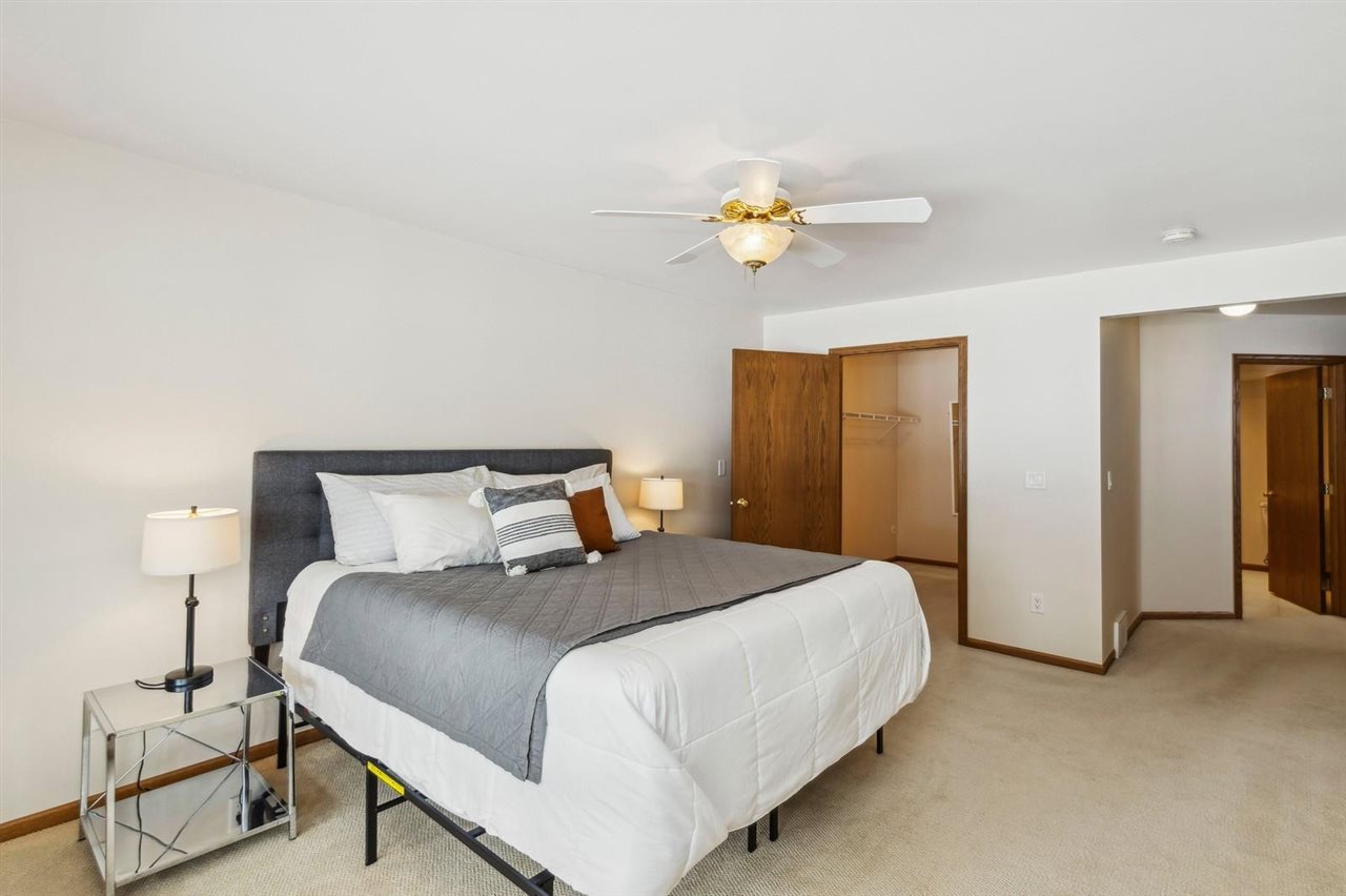 27 Camborne Cir