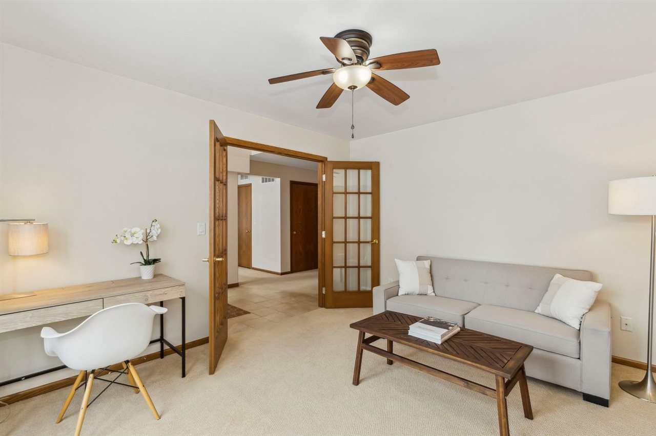 27 Camborne Cir