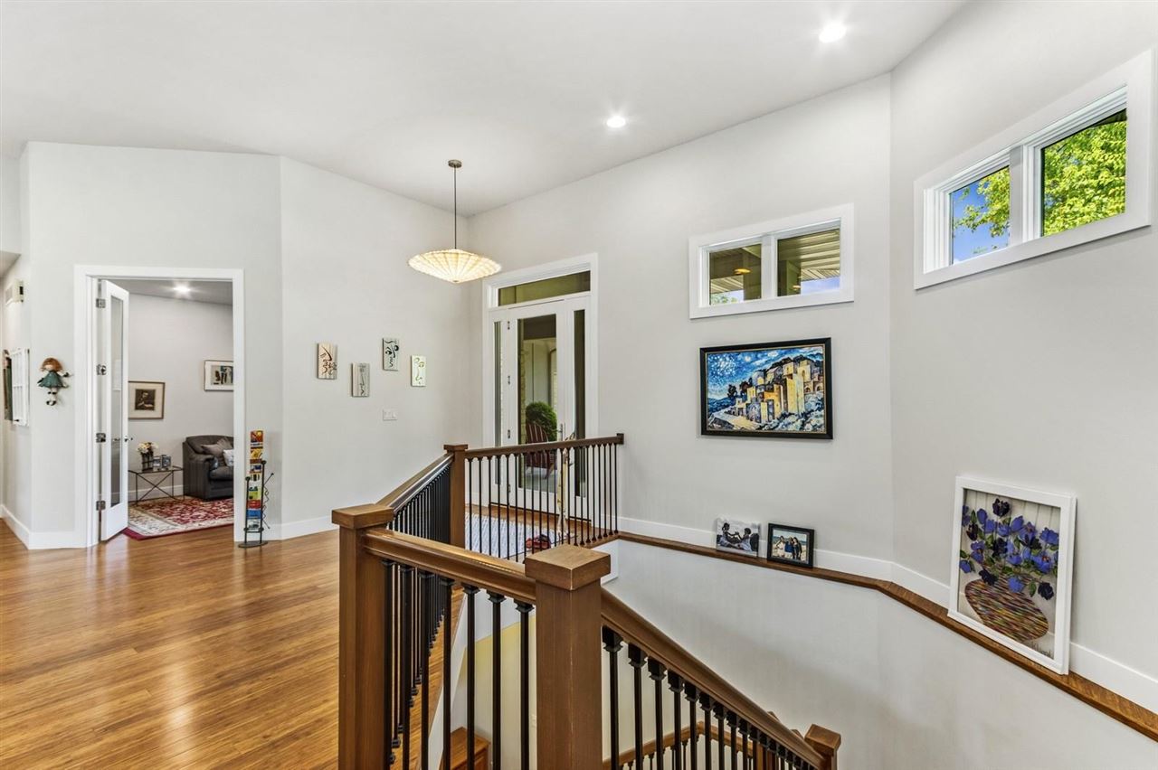 2000 Forest Hill Cir
