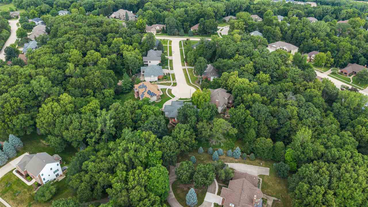 2000 Forest Hill Cir