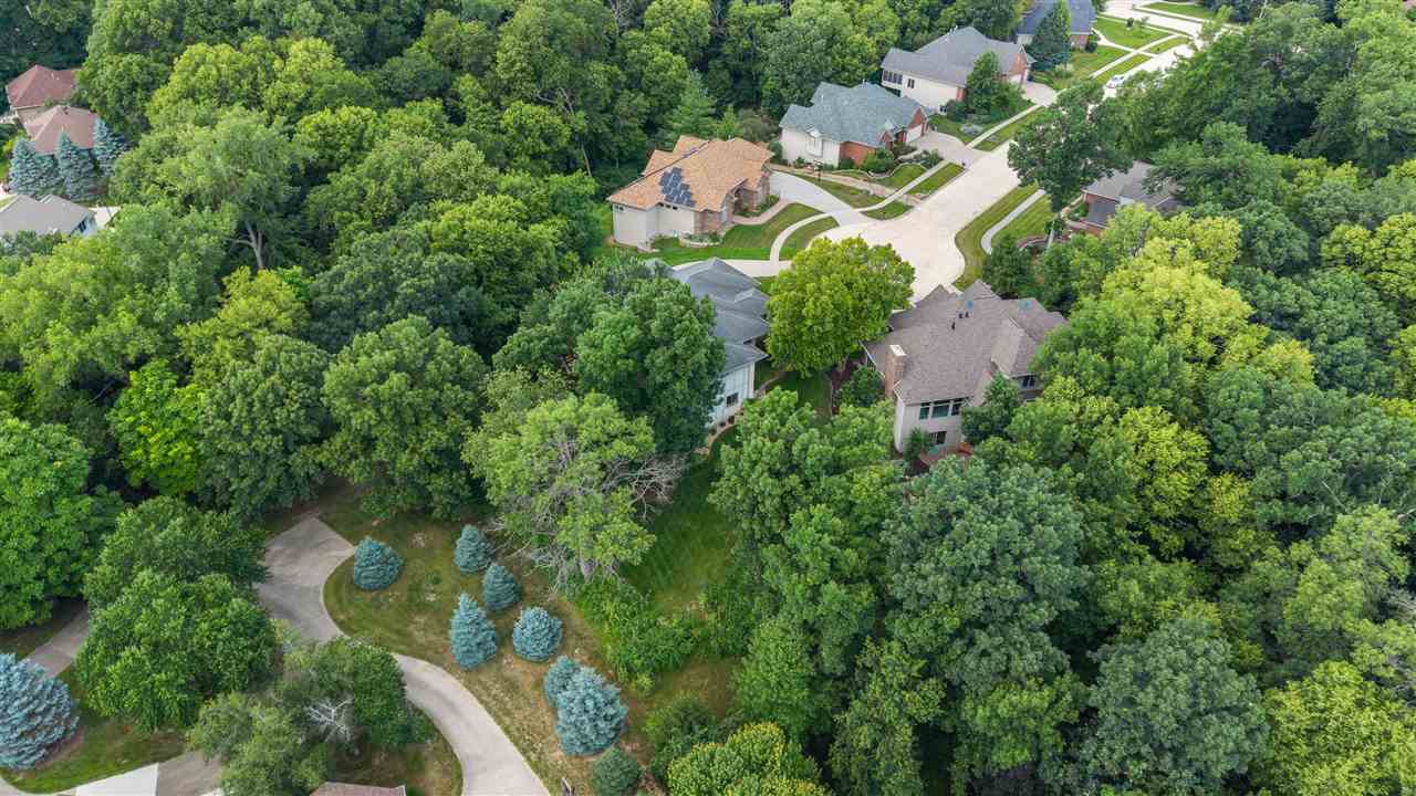 2000 Forest Hill Cir