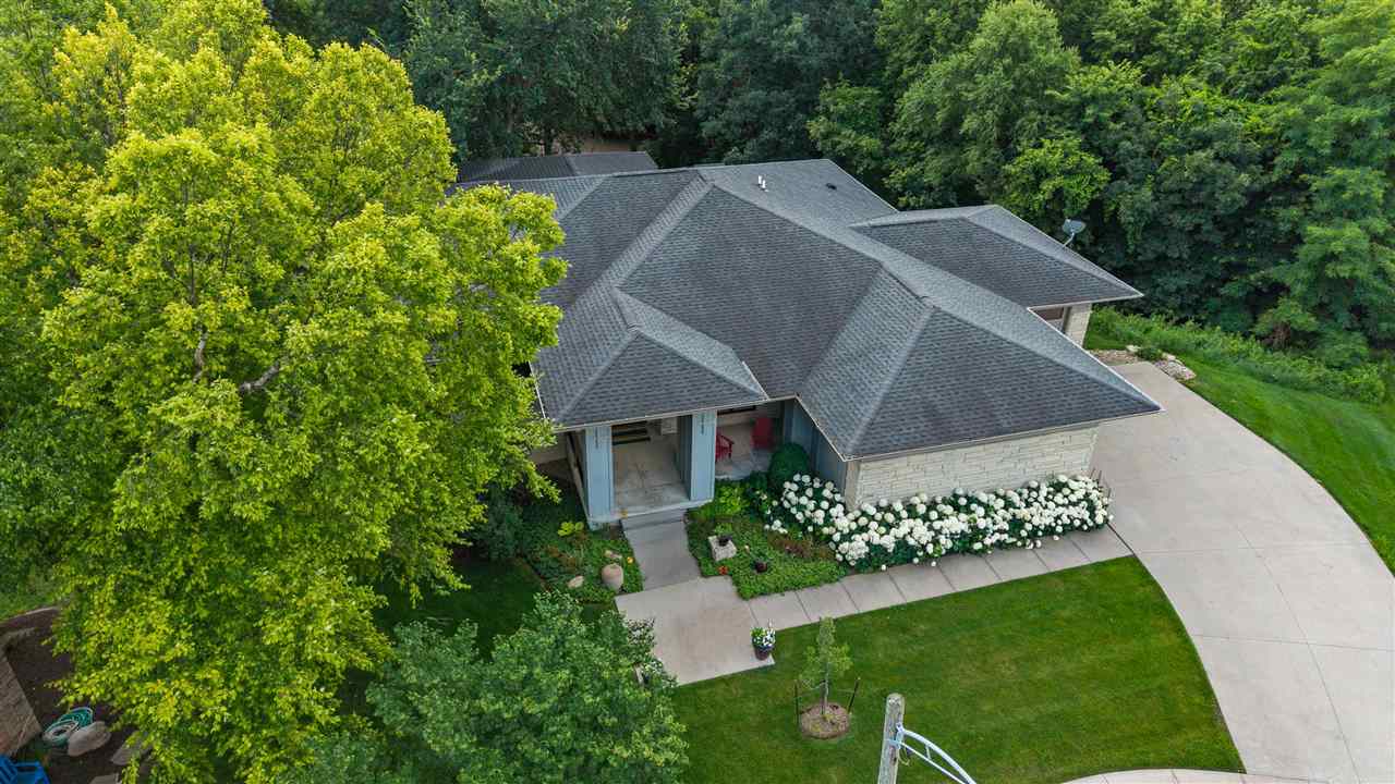 2000 Forest Hill Cir