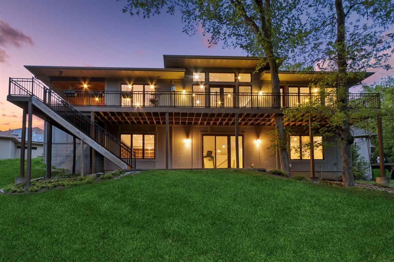 2000 Forest Hill Cir
