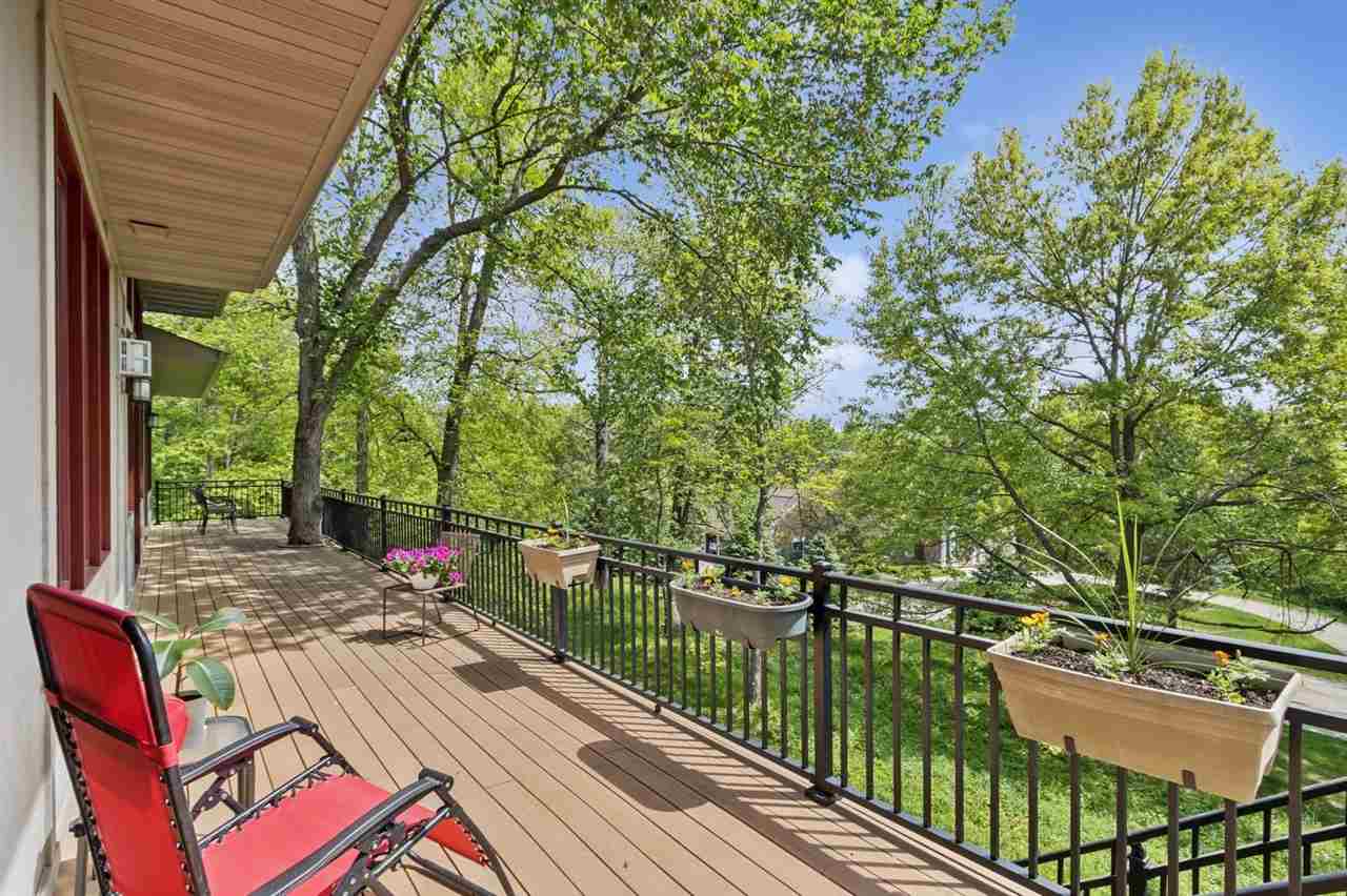 2000 Forest Hill Cir