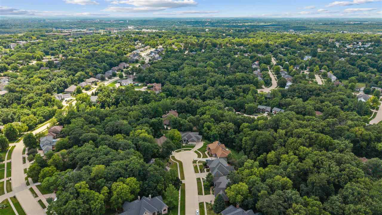 2000 Forest Hill Cir