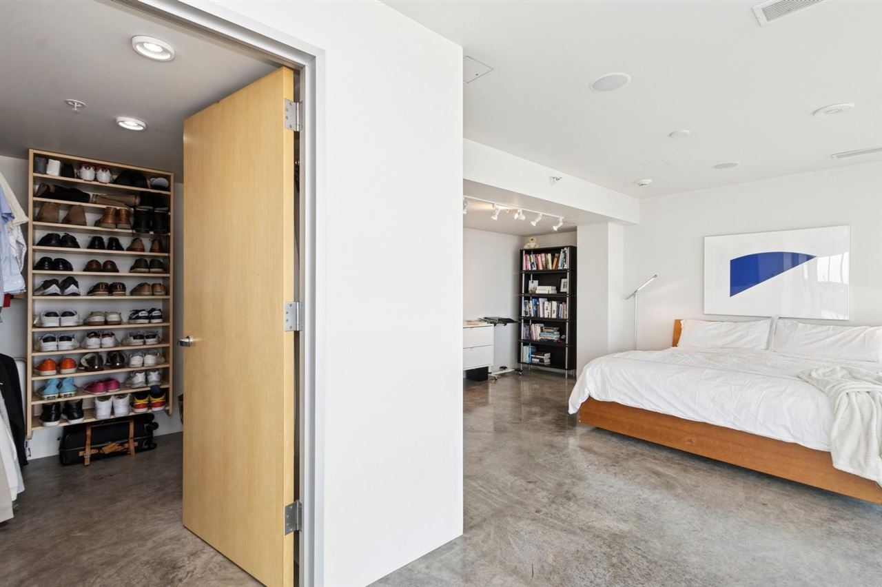 221 E College St Unit: Nos. 1301 +1302