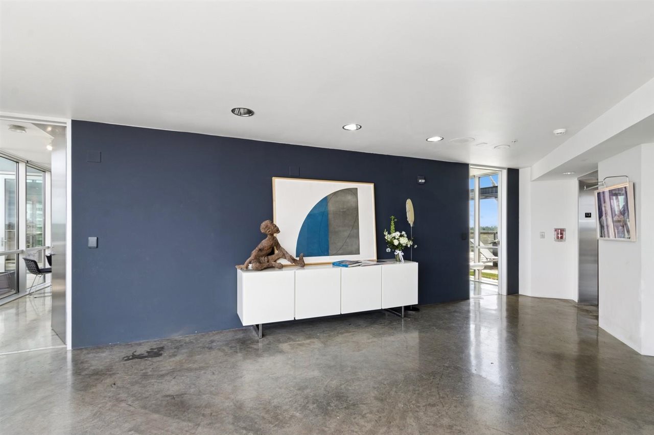 221 E College St Unit: Nos. 1301 +1302