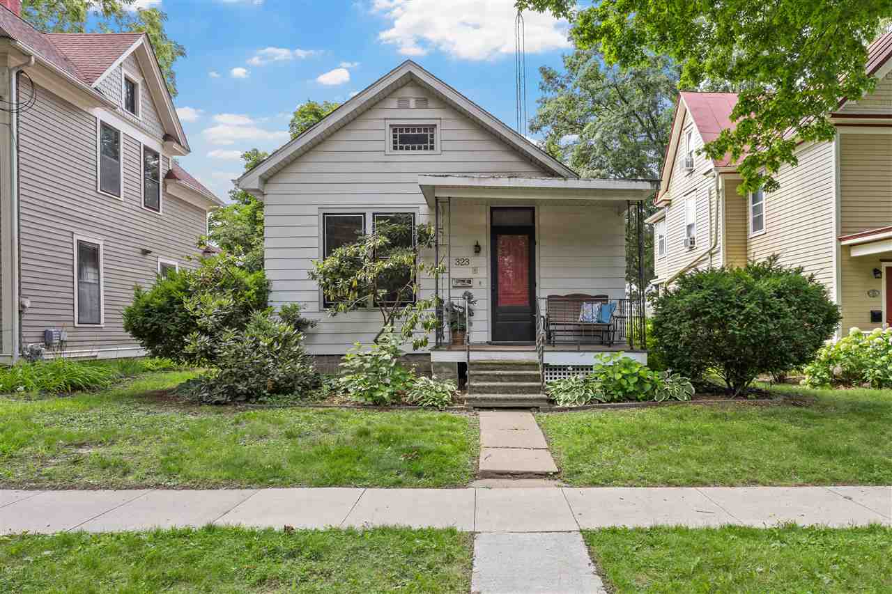 323 Brown St