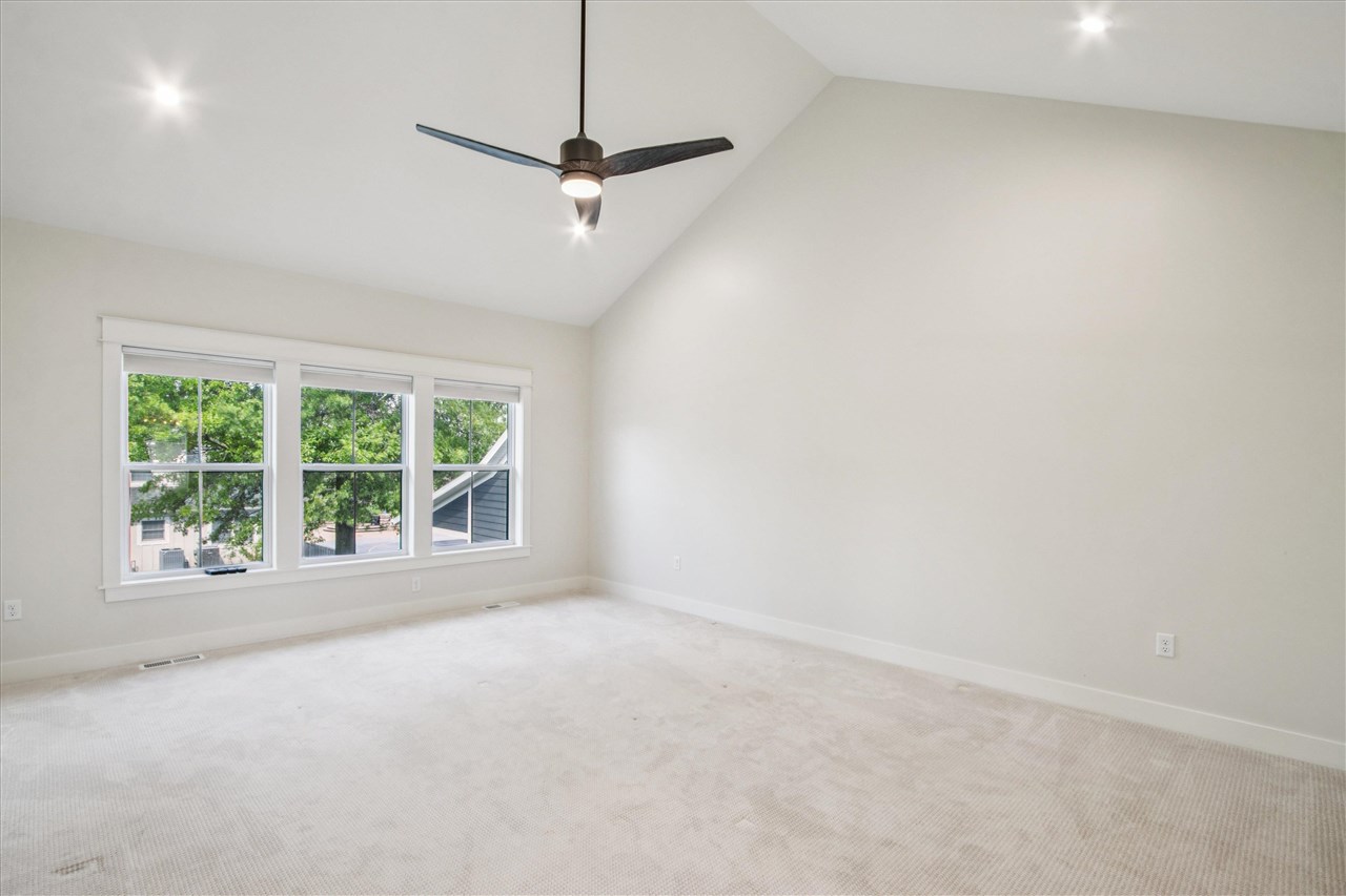 453 Windmill Pl