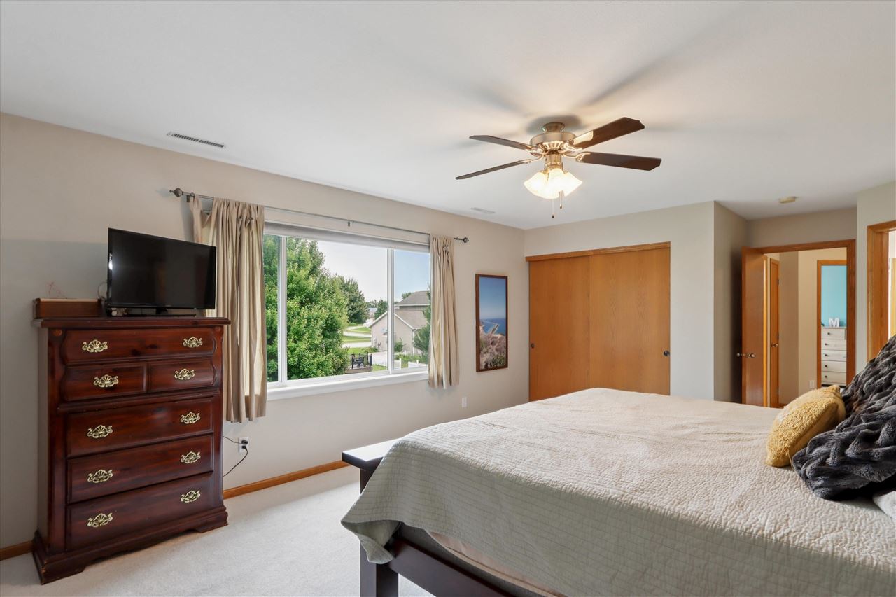 1205 Deerfield Dr