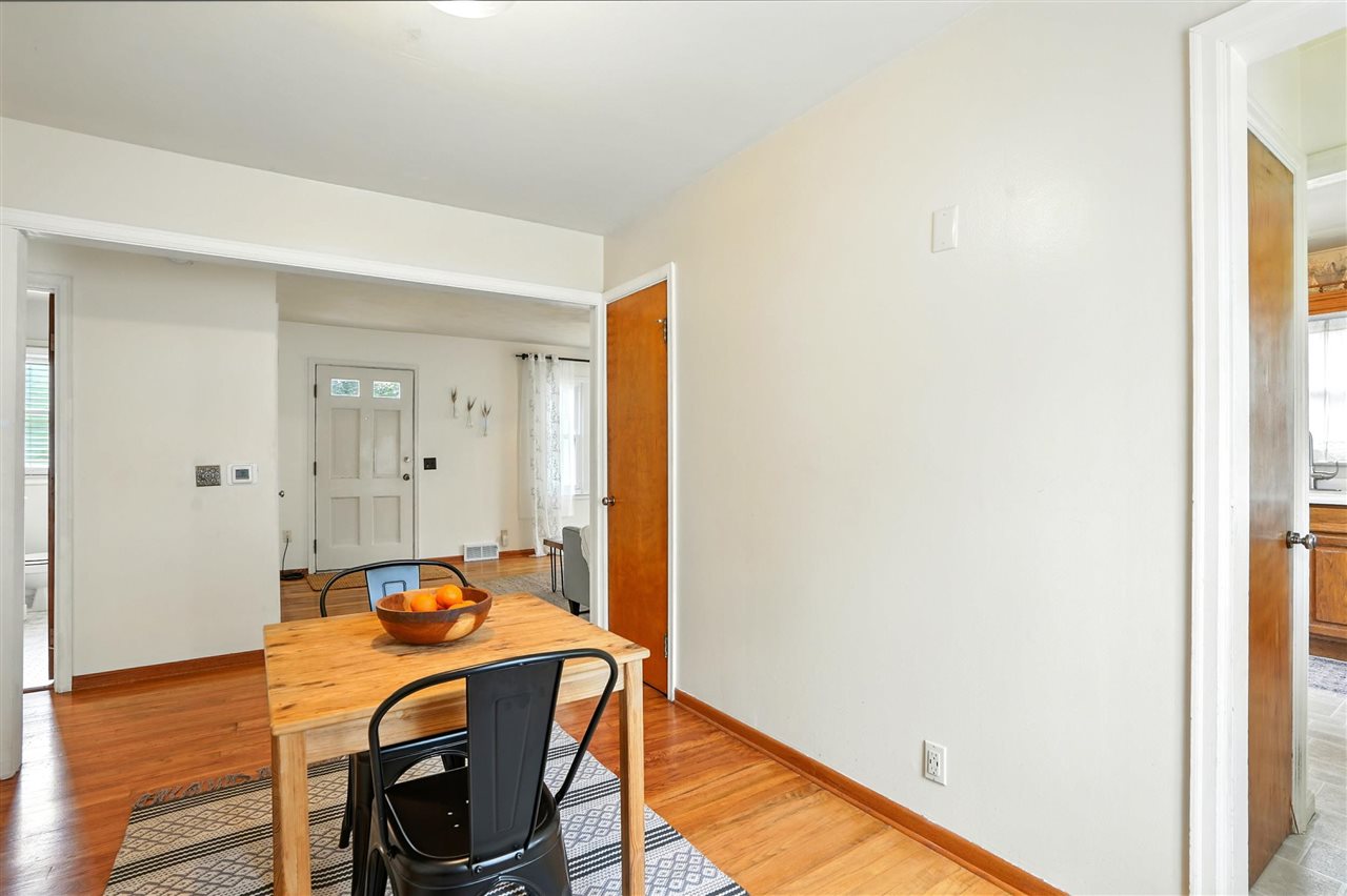 834 4th Ave