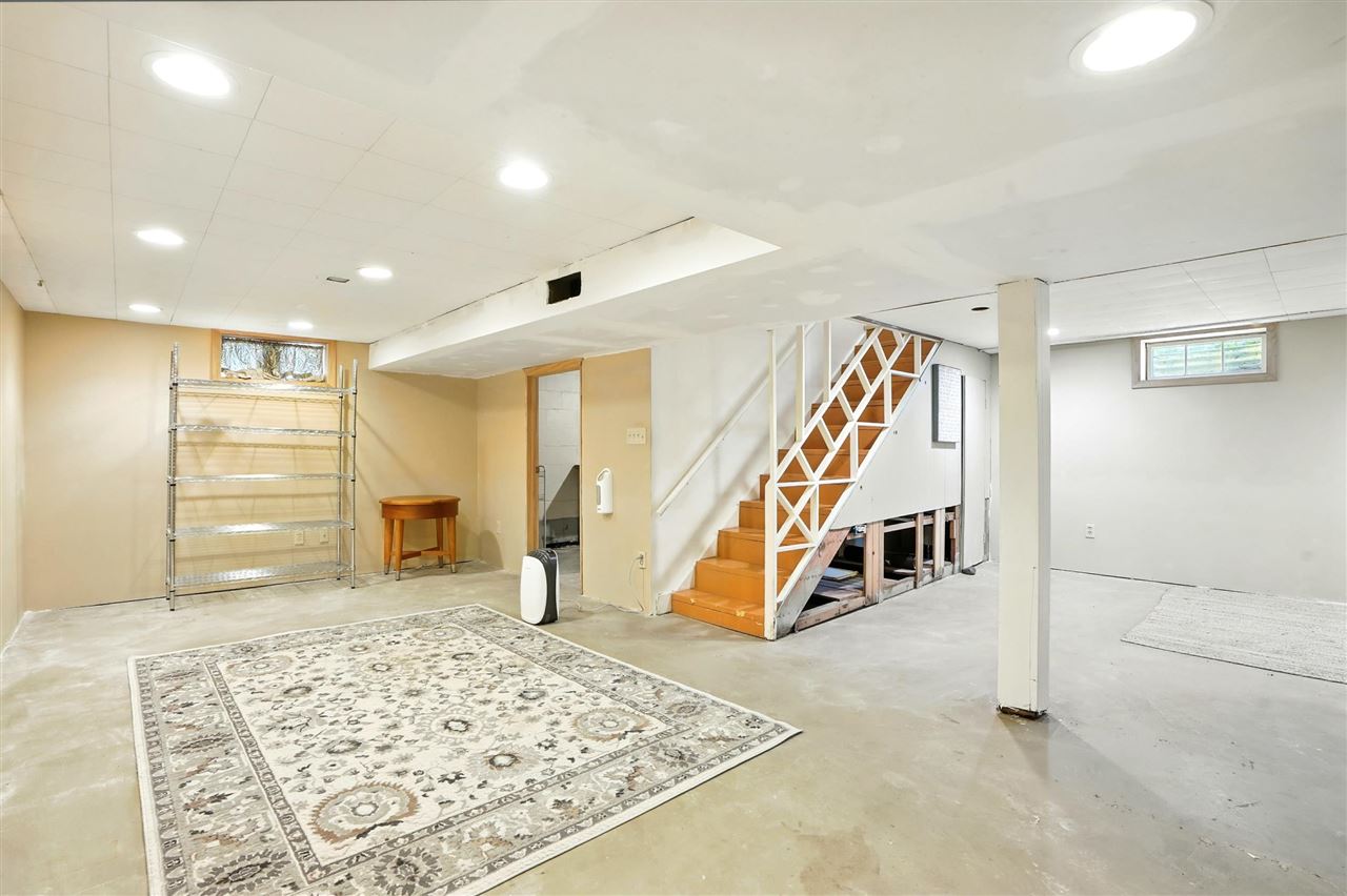 834 4th Ave