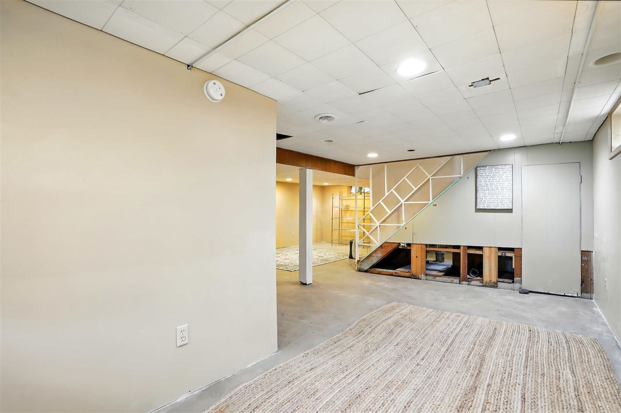 834 4th Ave