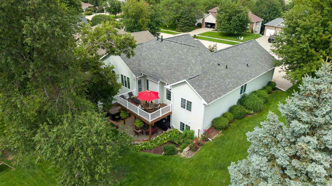 2700 Oakmont Ct