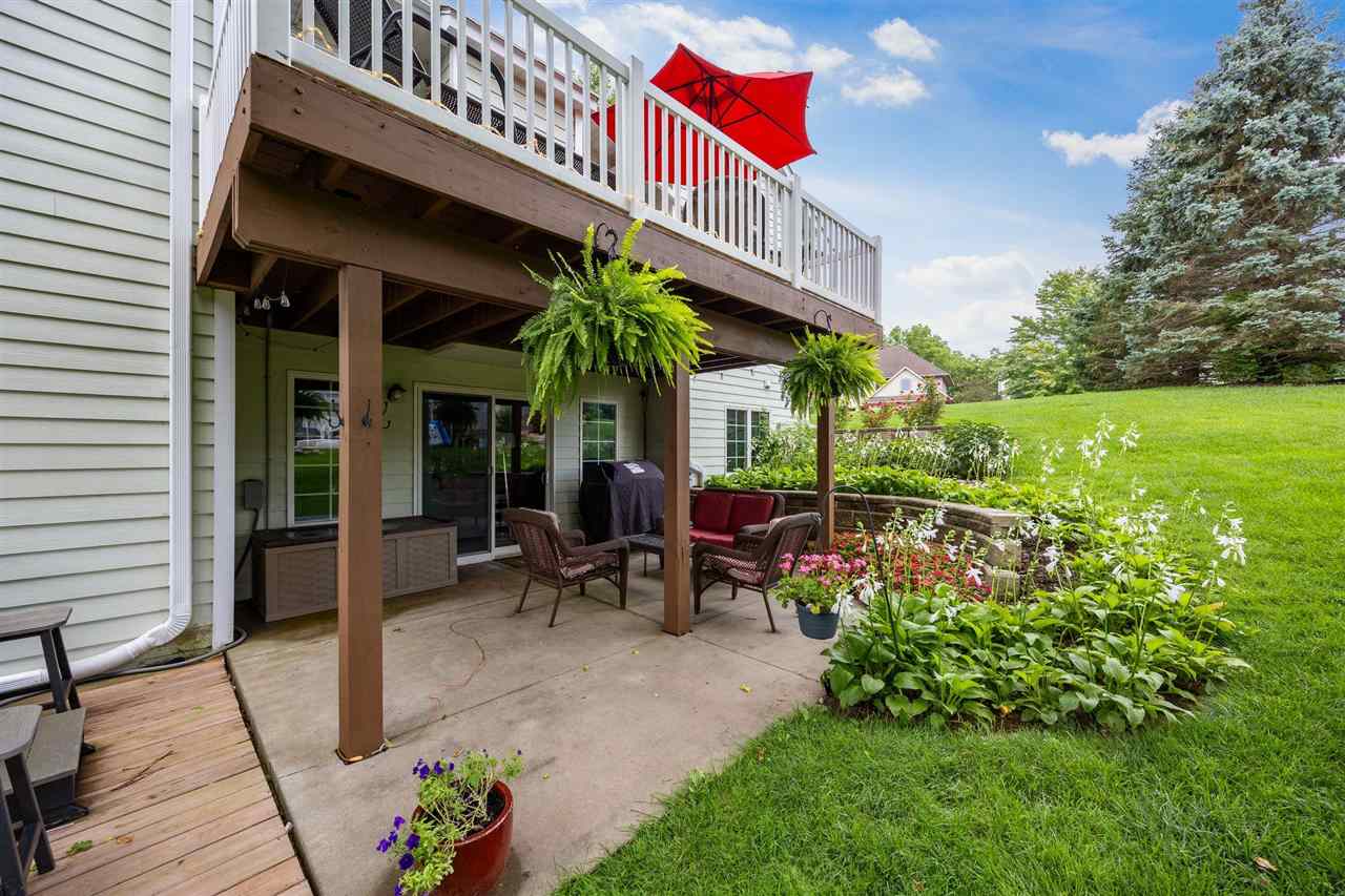2700 Oakmont Ct