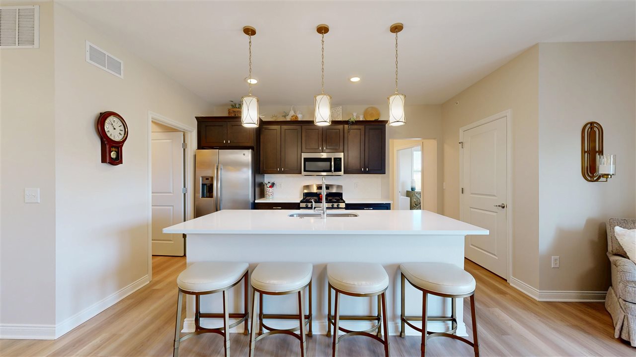 2196 Willenbrock Cir