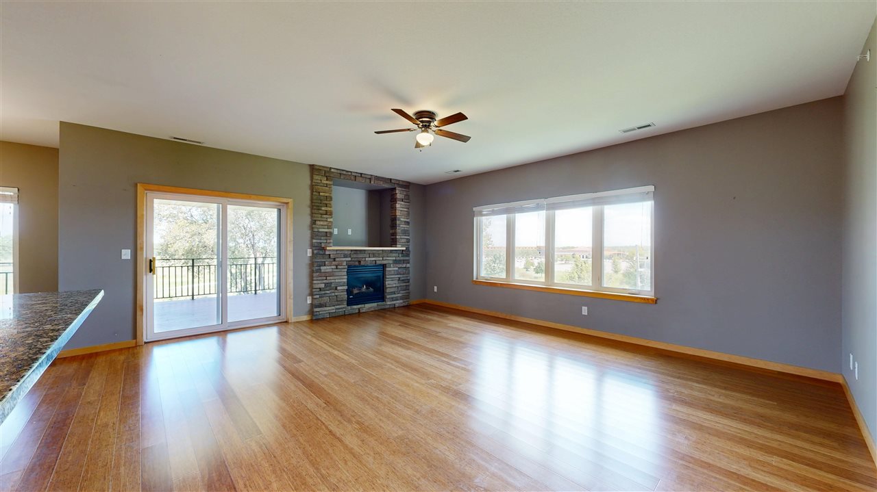 1092 Walnut Ave Unit: 321 Bldg E