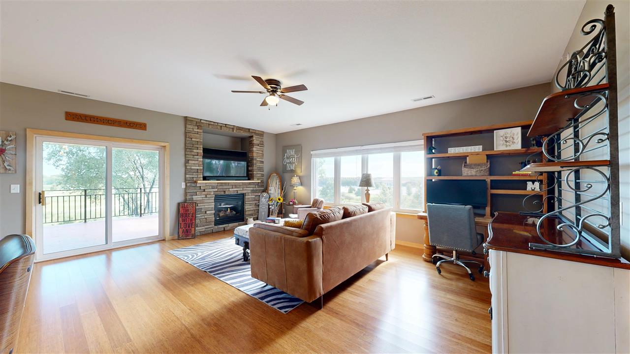 1092 Walnut Ave Unit: 321 Bldg E