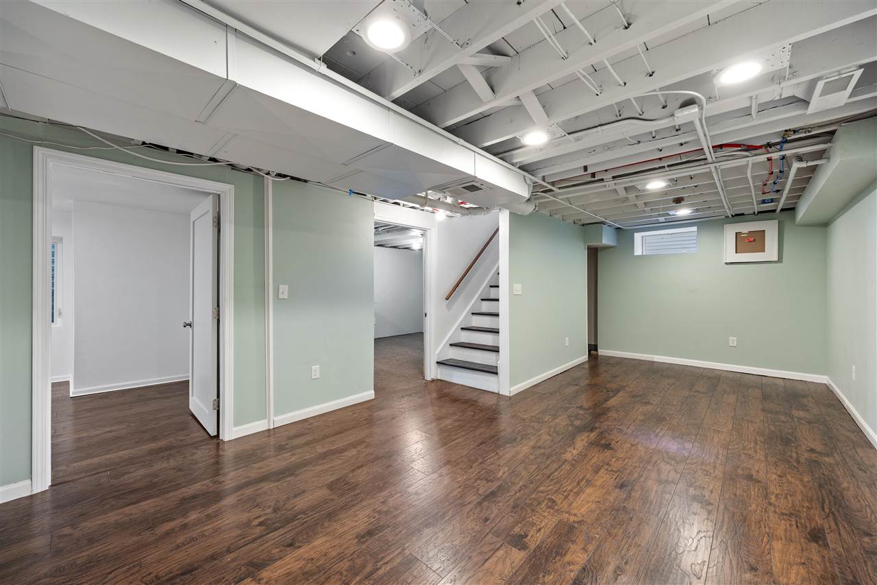 1212 Kirkwood Ave