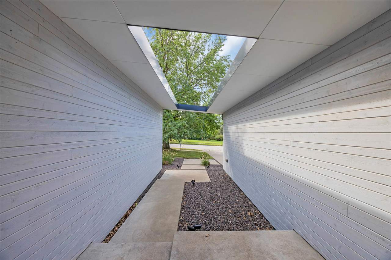 328 Koser Ave