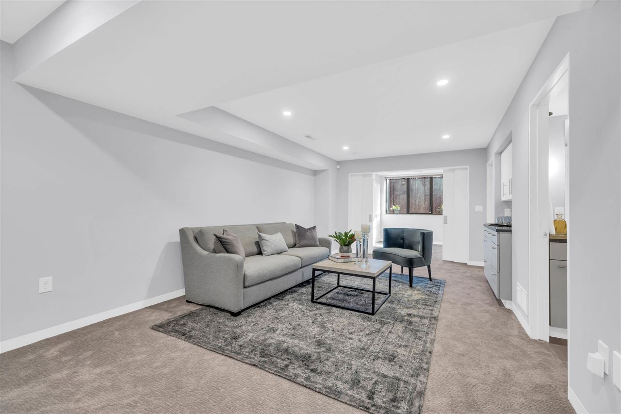 328 Koser Ave