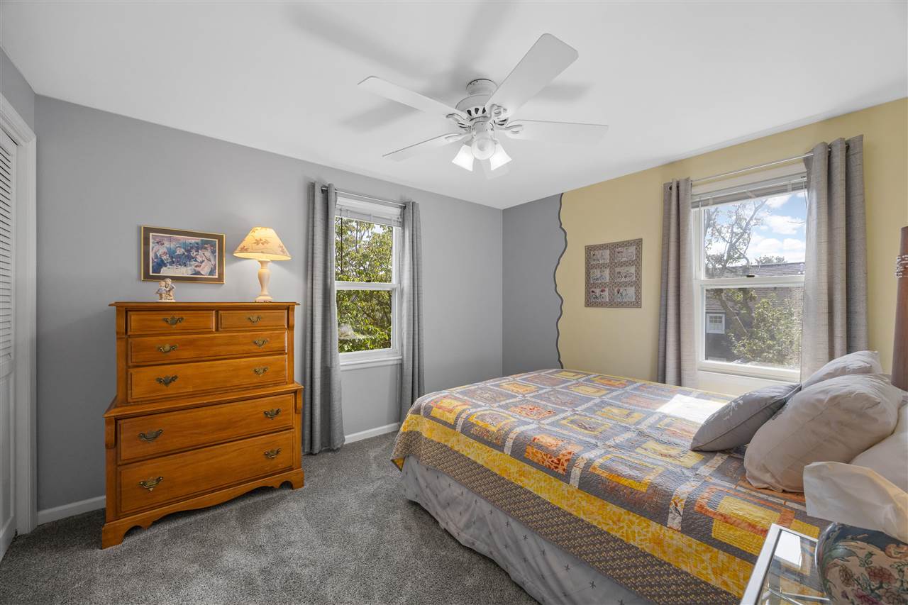 4 Heather Dr