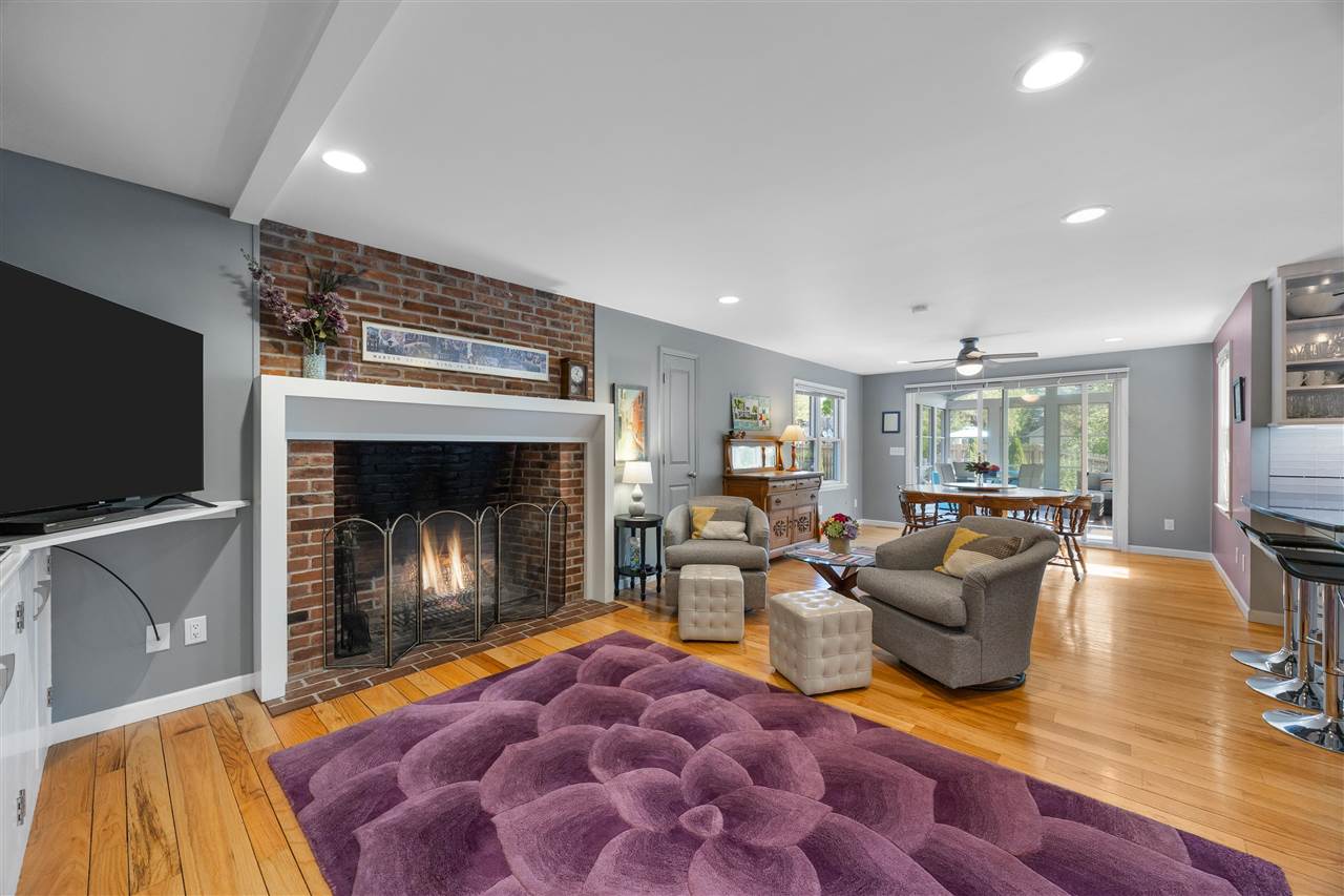 4 Heather Dr