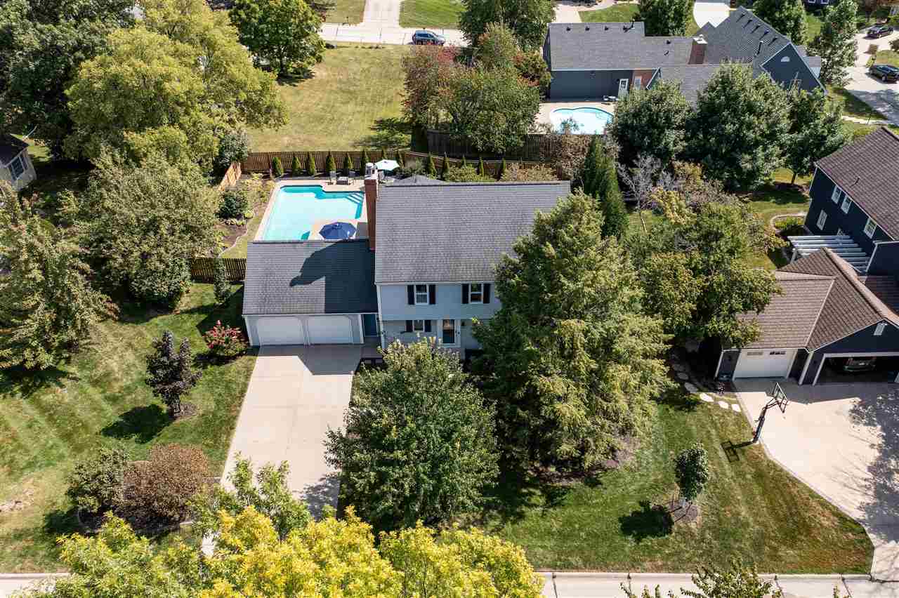 4 Heather Dr