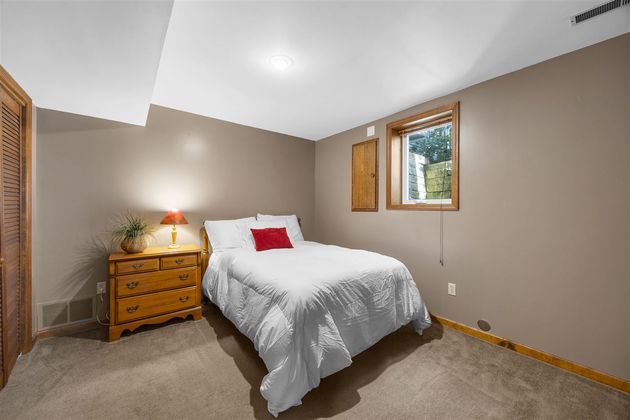4 Heather Dr
