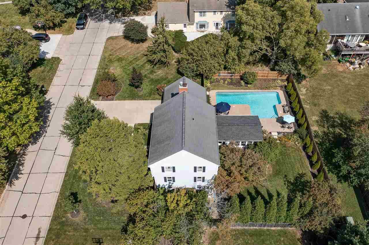 4 Heather Dr
