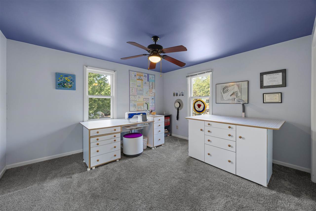 4 Heather Dr