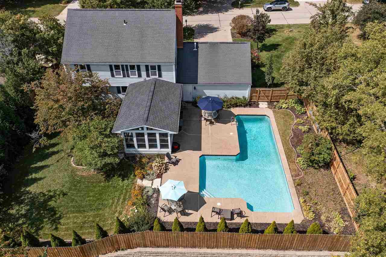 4 Heather Dr