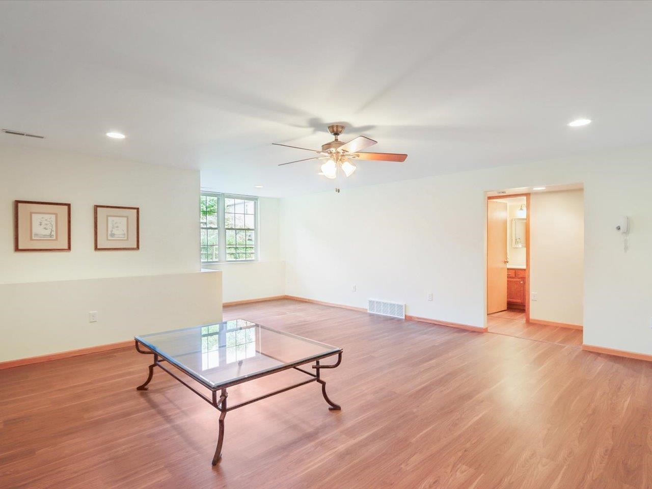 15 Willoughby Pl