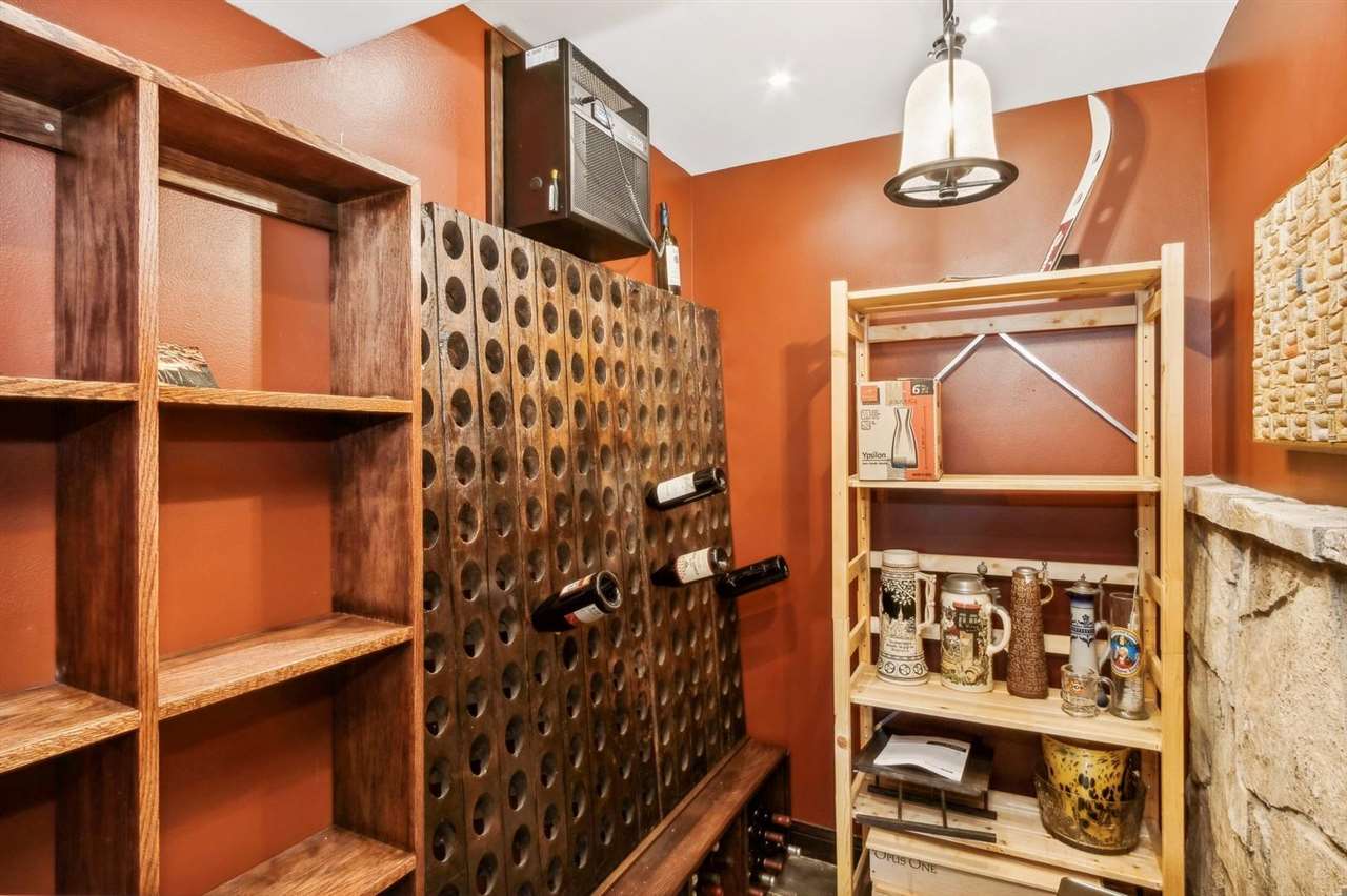 1462 Trail Bend Dr NW