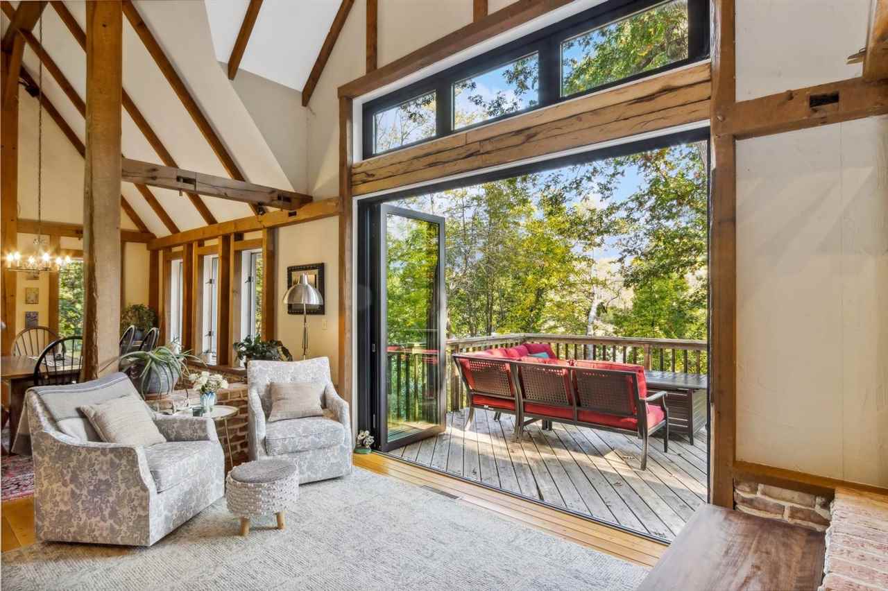 1462 Trail Bend Dr NW