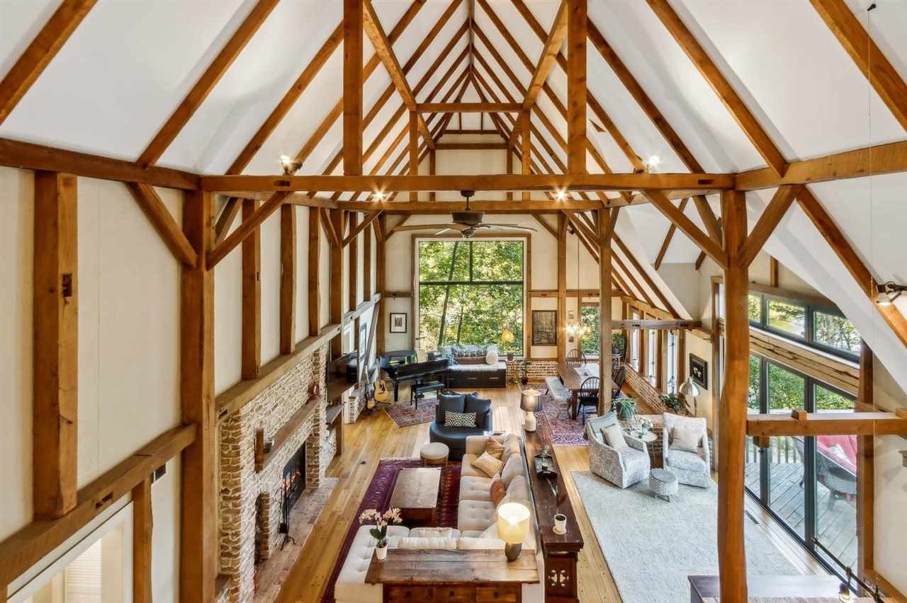 1462 Trail Bend Dr NW