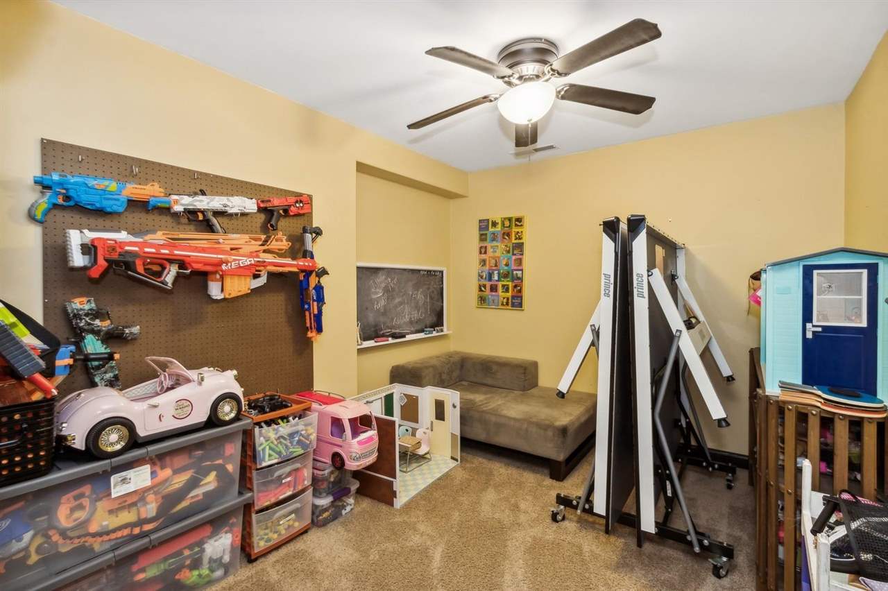 1462 Trail Bend Dr NW